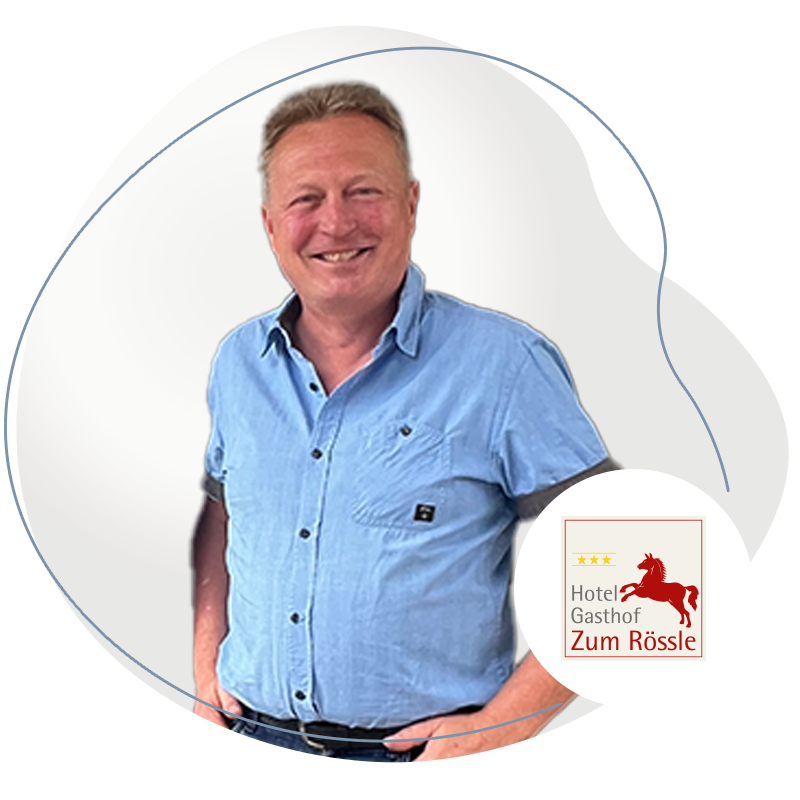 Alexander Zott vom Hotel Gasthof zum Rössle ist zufriedener Referenzkunde der SoftTec GmbH und begeistert von der SoftTec Cloud Hotelsoftware